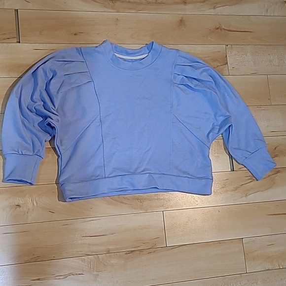 Deluc Tops - DeLuc women's size small shirt